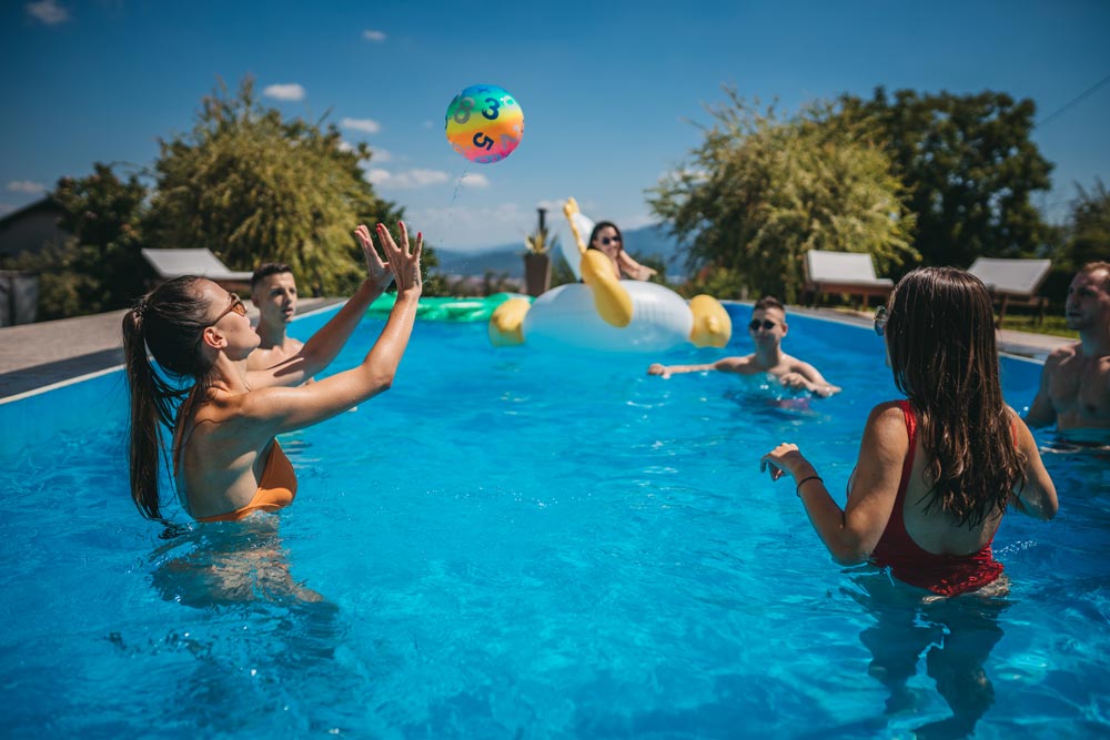 Wie eine Poolabdeckung für mehr Poolspaß sorgt - com